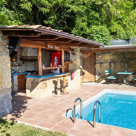 The Hug Of Nature Dekani