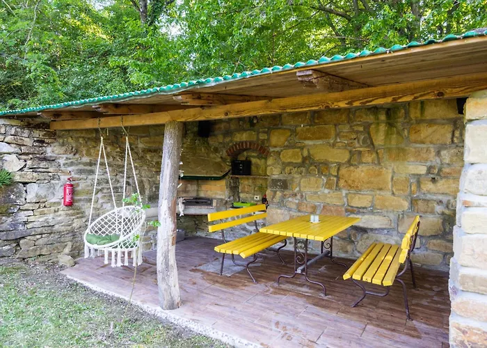 公寓 The Hug Of Nature Dekani