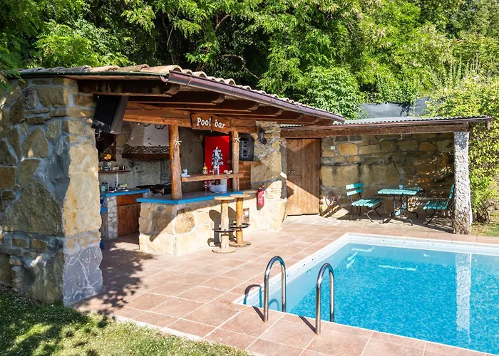 The Hug Of Nature Dekani